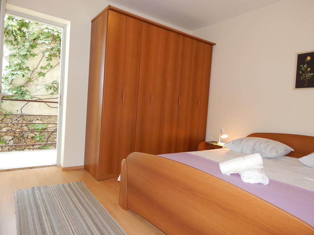 Villa Maristika Омиш Номер фото